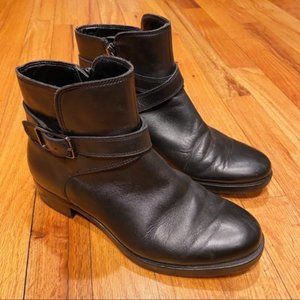 Ecco Hobart Leather Buckle Ankle Boots